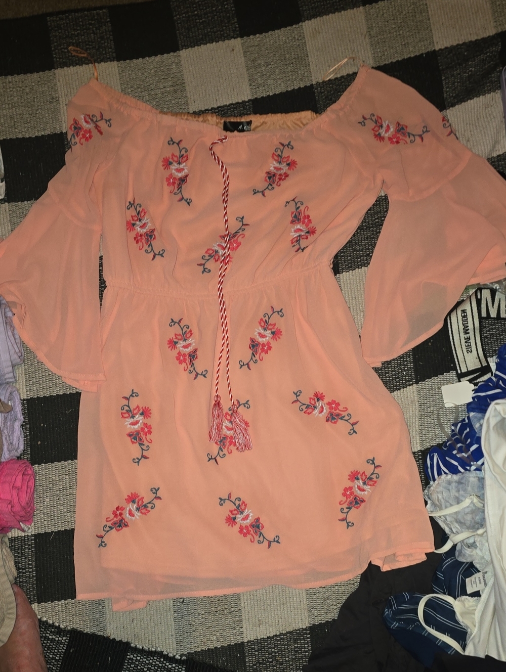 Source Unknown Peach Embroidered Off-Shoulder Midi Dress